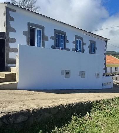 Fazenda Apartments - Apartment 2 Lajes das Flores Екстер'єр фото